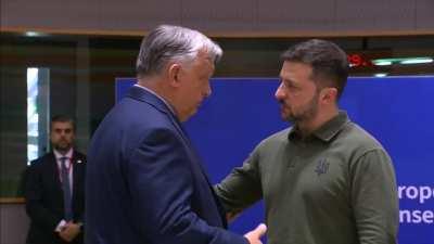 Hungarian Prime Minister Viktor Orban approached President Volodymyr Zelenskyi during the EU summit, they shook hands and had an emotional conversation