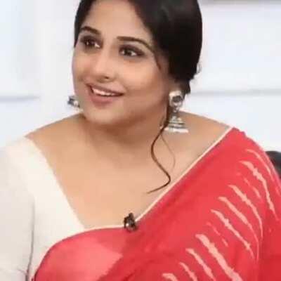 Vidya Balan-The Seductress😮