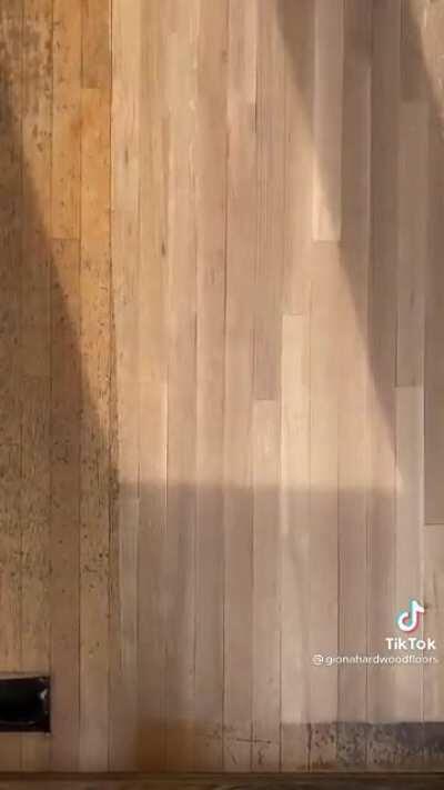 [BlackPink in /r/OddlySatisfying] Sanding this floor