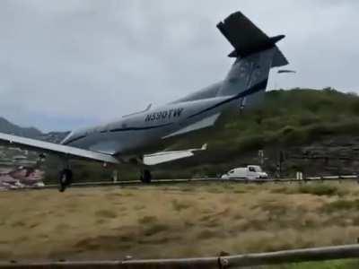 Landing at Gustaf III Airport on the Caribbean island of Saint Barthélemy