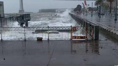 No ferry service until winds die down along the Embarcadero