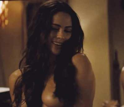 Paula Patton in 2 Guns (2013): Babelicious