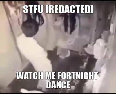 LMAO WATHCM ME FORTNIGHT DANCE ON THE SCP