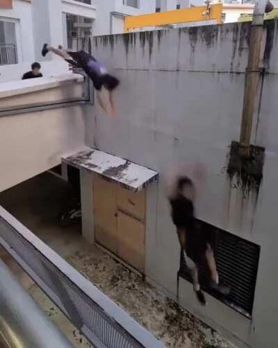 Parkour Fail Loop