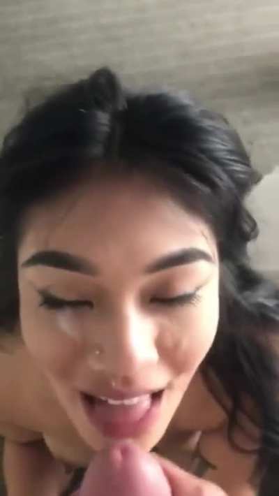 Sexy Asian teen keeps sucking after facial cumshot