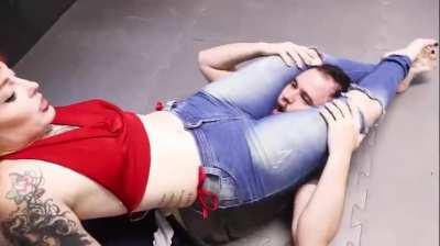 Blue jeans headscissor heaven 💜