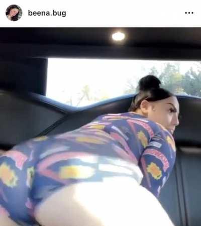 Thick Ghetto Thot Twerkin’ 🍑