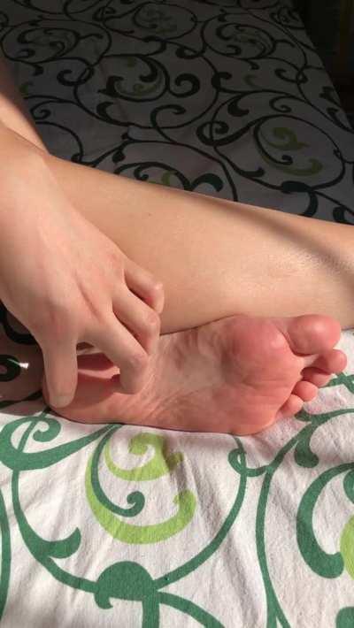 I love touching my feet