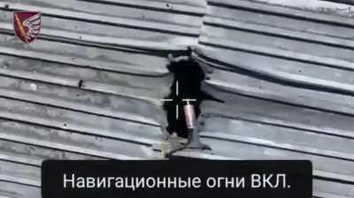 Fighters of the 79th DShBr are destroying the equipment and manpower of the Russian in the Kurakhiv direction. At the end, a nice detonation of the tank after hitting by Javelin. (Donetsk)