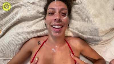 Cumming on her freckles!