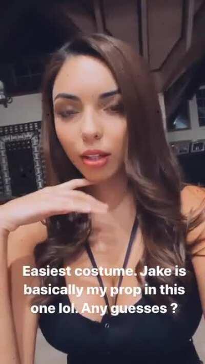 Preparing her costume