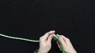 A noose-tying tutorial, a gift for our politicians.