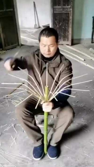 Making a bamboo umbrella