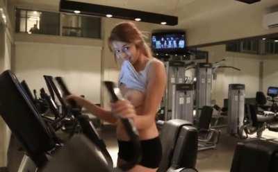 Treadmill Titties