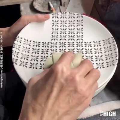 Decorating a plate