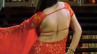 CHARMI KAUR...amazing shake in backlss sare...