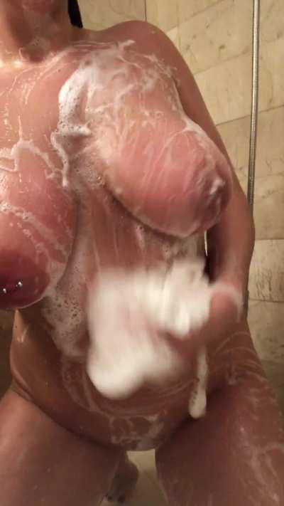 Soapy [oc] [f]