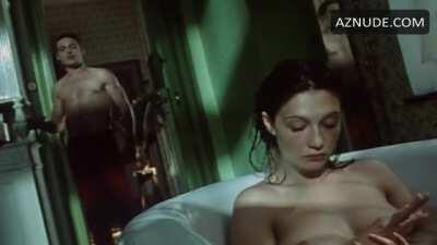 [Topless] Carice van Houten (Melisandre from Game of Thrones) in 'AmnesiA' (2001)(24y.o.)