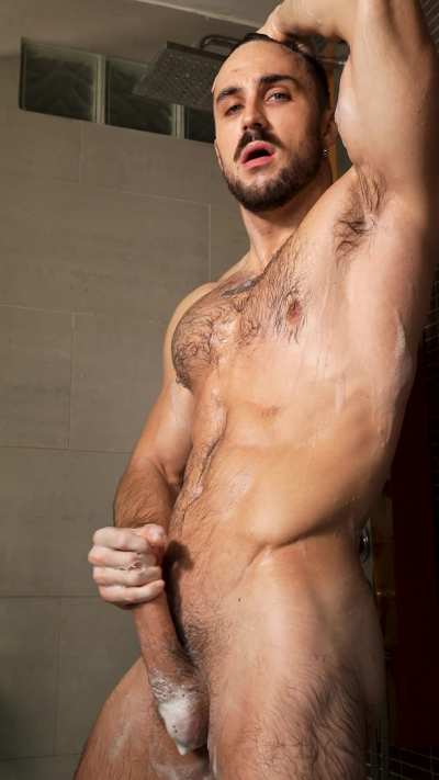 Who likes it wet and hairy?