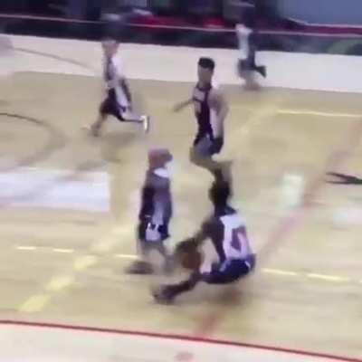 Little person breaks defender's ankles 😂