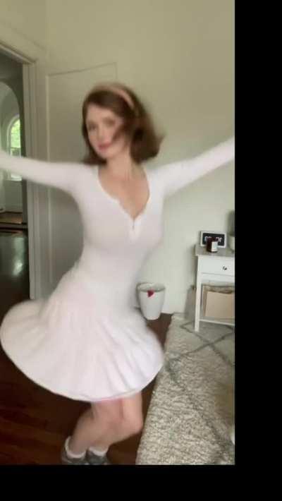 [request fulfilled] Avalon Warren dancing