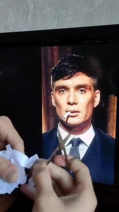 This is insane... My brain does not understand how that just happened. Cut portrait (Thomas Shelby) - by Eduardi Tsokolakyan