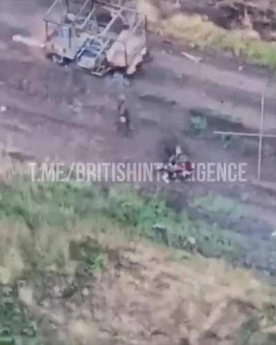 A Ukrainian FPV drone near Kharkiv engages 2 Russian invaders one gets fucked up and his comrade runs in fear date is very recent