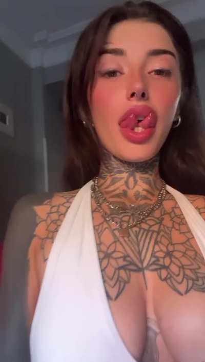 I have a snake tongue, will you let me suck you?