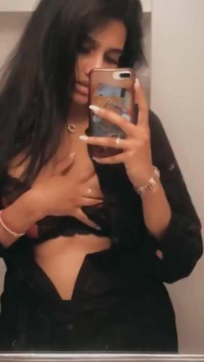 Checkout High Profile Busty Indian NRI Babe Most Demanded Exclusive Mega Collection Don't Miss !! ( Never Seen Before ) !! &quot;r/vilen_backup |&quot;