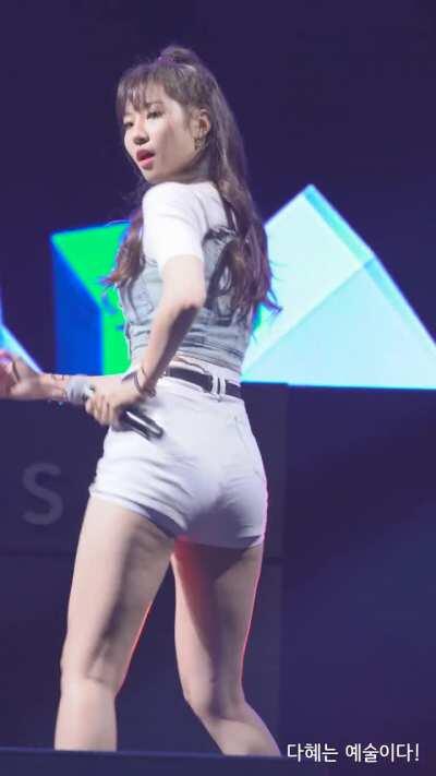 Bestie - Dahye butt compilation