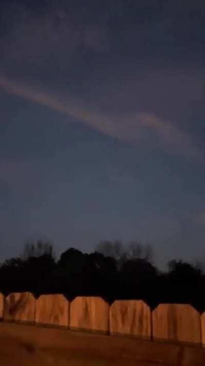 Seen at around 6:15pm central time. December 31, 2022. East Texas, in the eastern sky. Sorry for the language but this was crazy. The video doesn’t show all the details. Orange oval with another circle inside pulsating. Any explanation??