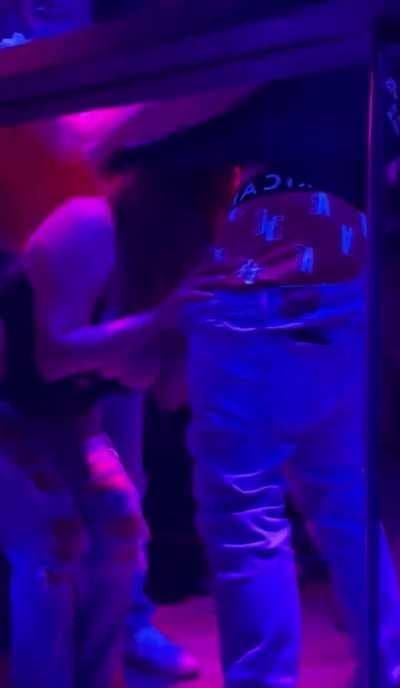 Blowjob in the nightclub