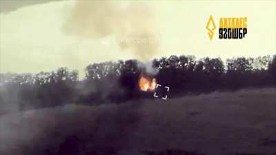 A Russian 2S5 “Giatsint-S” self-propelled howitzer is hit and destroyed by a Ukrainian FPV drone from the “Achilles” unit of the 92nd Mechanised Brigade. Location unknown - September 2024