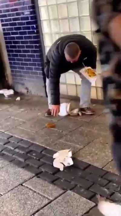 HMF while I drop my fries