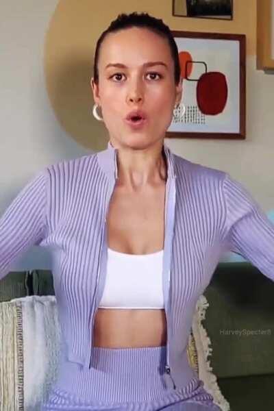 Brie Larson jiggle