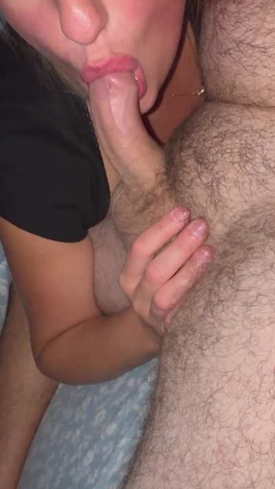 Sunday cock sucking to end the week end off right.💦