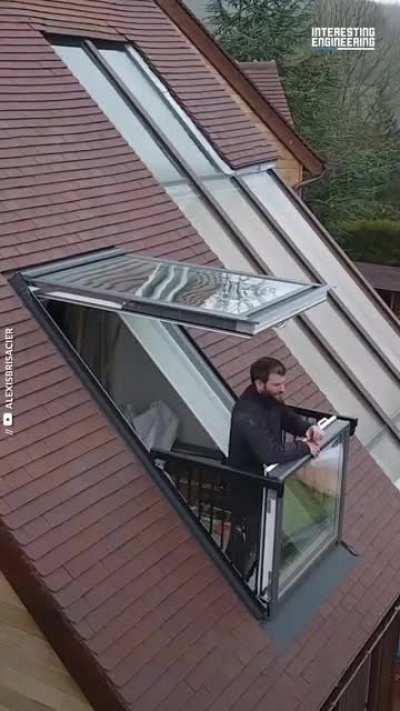 This window can turn into a balcony