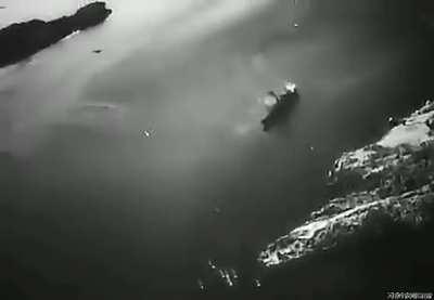 Stunning footage shows a large number of Mosquitos attacking enemy ships. Nordgulen Fjord, Norway, 1944.