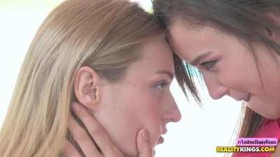 Malena gets a taste of Natalia's lips