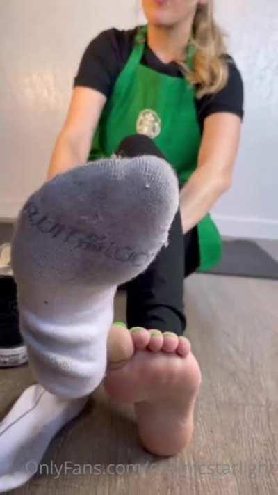 I'd go to starbucks every day if my barista had soles like hers