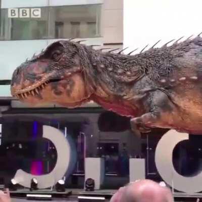 This insanely realistic animatronic dinosaur