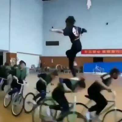 Wonderful stunt by Girl