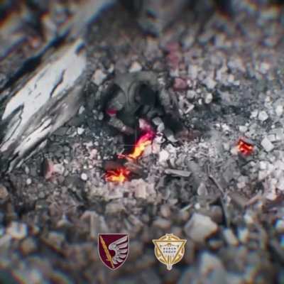 [Graphic/NSFL] A russian invader was set on fire and terminated by Ukrainian drone-dropped granades