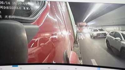 [China] Terrible road accident in Xiamen Haicang tunnel