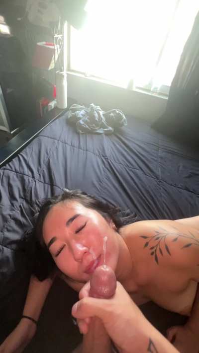 I love being a good asian cumslut