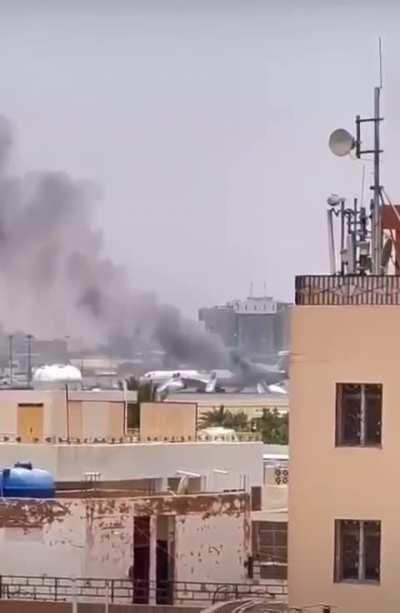 Airbus A330 (HZ-AQ30) 🇸🇦 and Boeing 737-800 (UR-SQH*)🇸🇩 caught fire at Khartoum Airport (HSSK) during fighting between the Sudan army and paramilitaries in Khartoum.