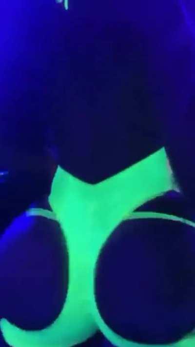 Phat Ass Twerk 🍑💚