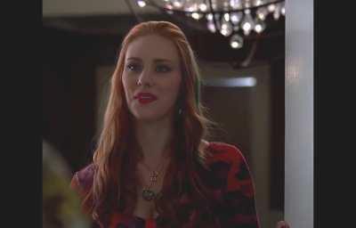 Deborah in True Blood S5:E1