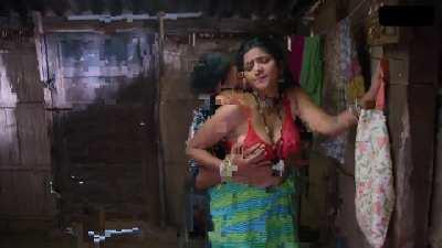 Bharti Jha HOT Boobs Kissing Sex Scene In Rain Basera Ep 07 Ullu