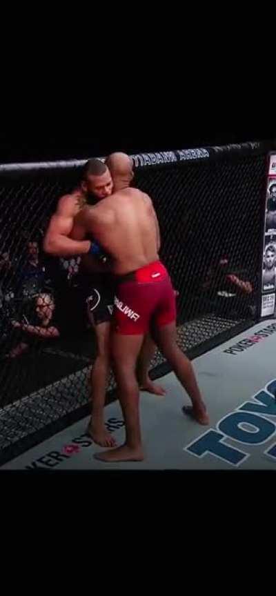 when thiago santos had knees